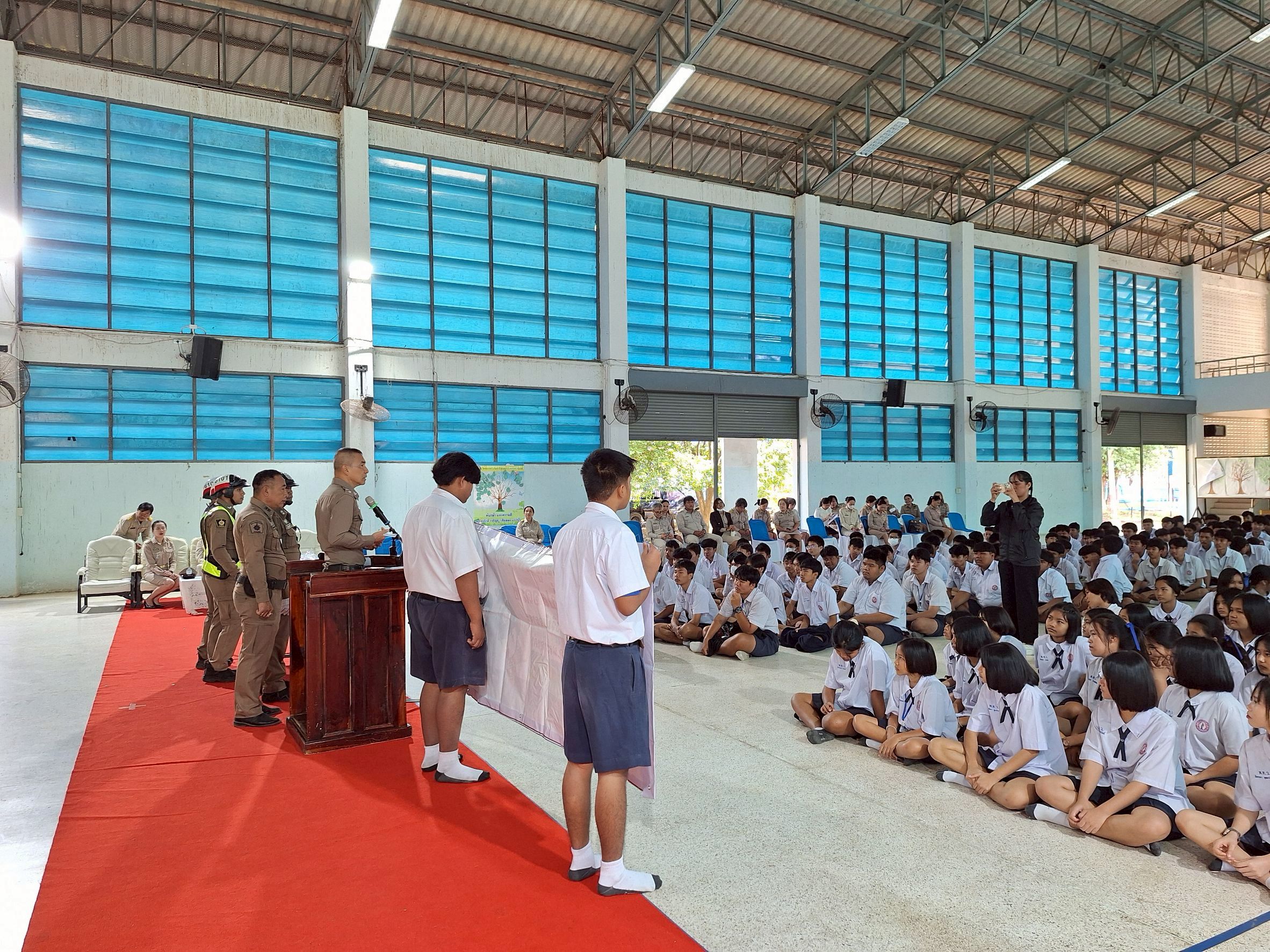 LINE_ALBUM_khorngkar khru cracr 5 nathi sph.phrathxng kha 4 th.kh.2568_251209_6.jpg